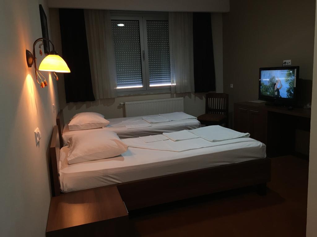 Hotel Oaza Konjic Kültér fotó